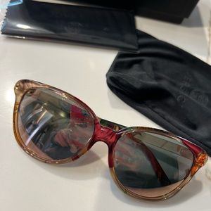 Gucci floral glasses.